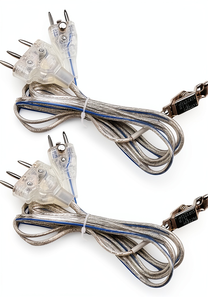 XNManaWork fencing body cord attached to foil weapon on a competition strip